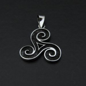 COLGANTE TRISQUEL AG