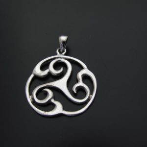 COLGANTE TRISQUEL AG