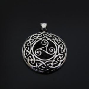 COLGANTE TRISQUEL AG