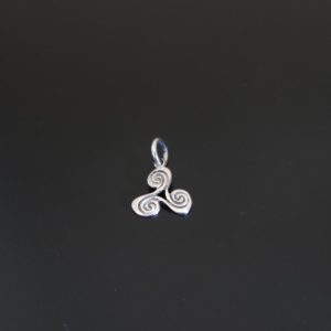 COLGANTE TRISQUEL AG