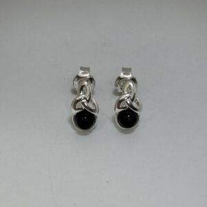 PENDIENTE AZA TRIQUETA AD AG